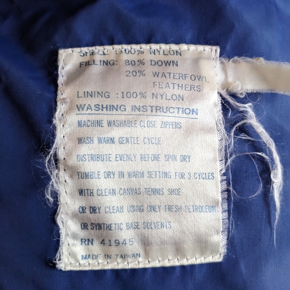 Down Peak Jacket - Picture 2 of 5